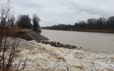 Hochwasserkontrollfahrt & Sandsäcke füllen