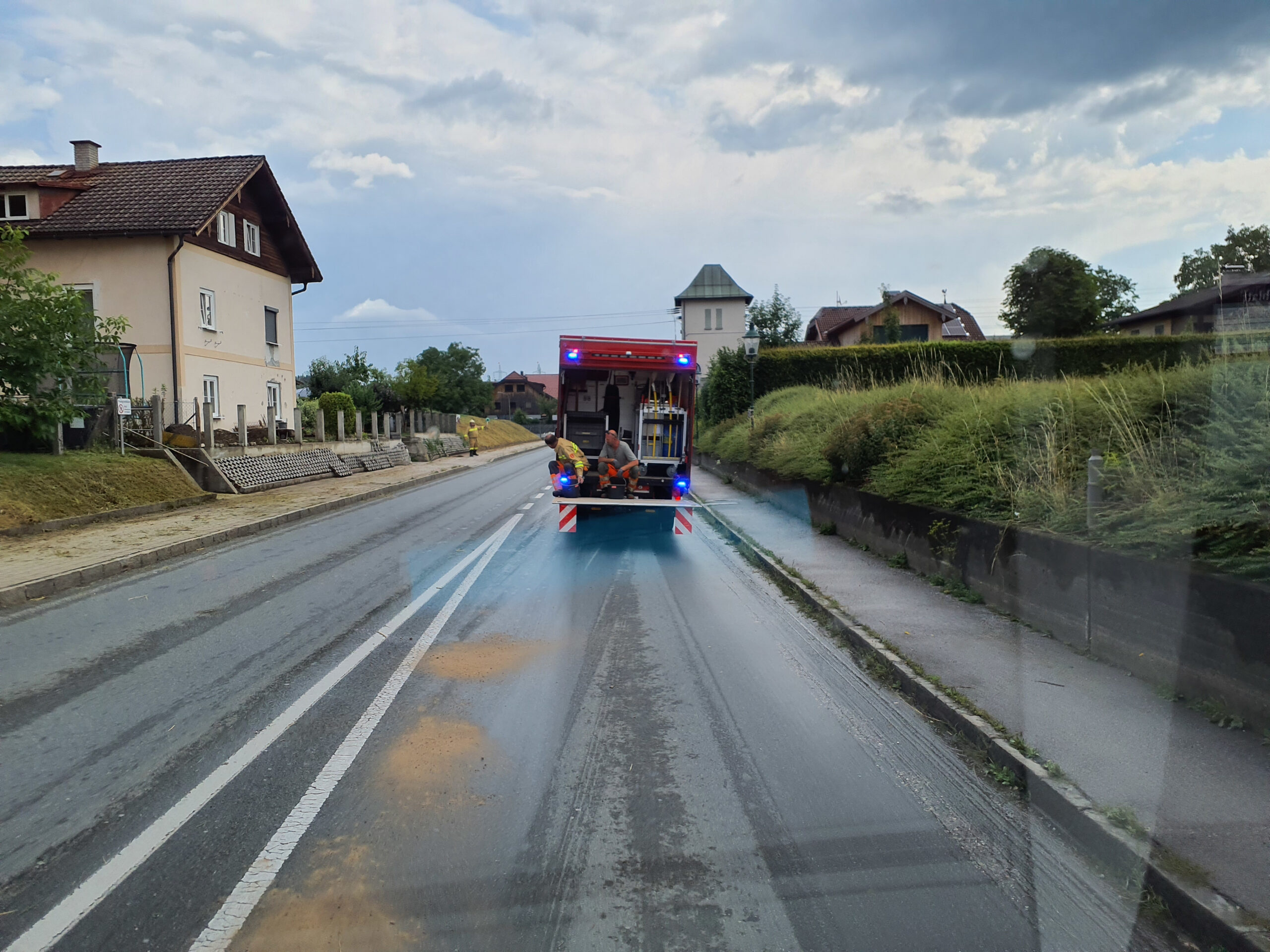 20230719_Ölspur_B156_3