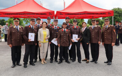 Feierliche Übergabe Katastrophenmedaille im Landesfeuerwehrverband