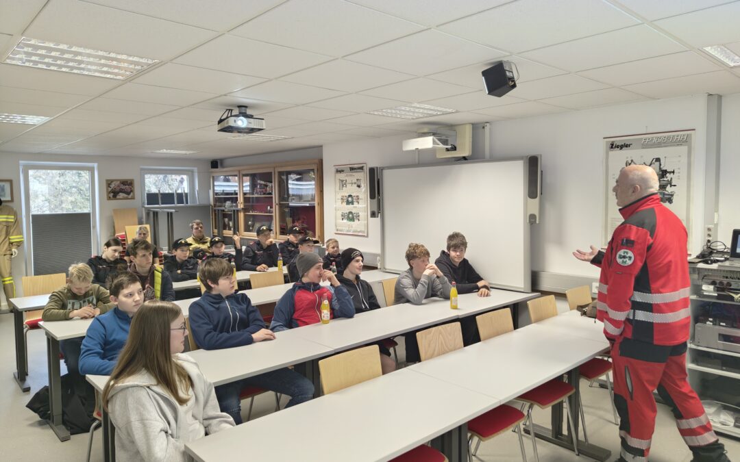 Ortsübergreifender Erste Hilfe Kurs für die Feuerwehrjugend