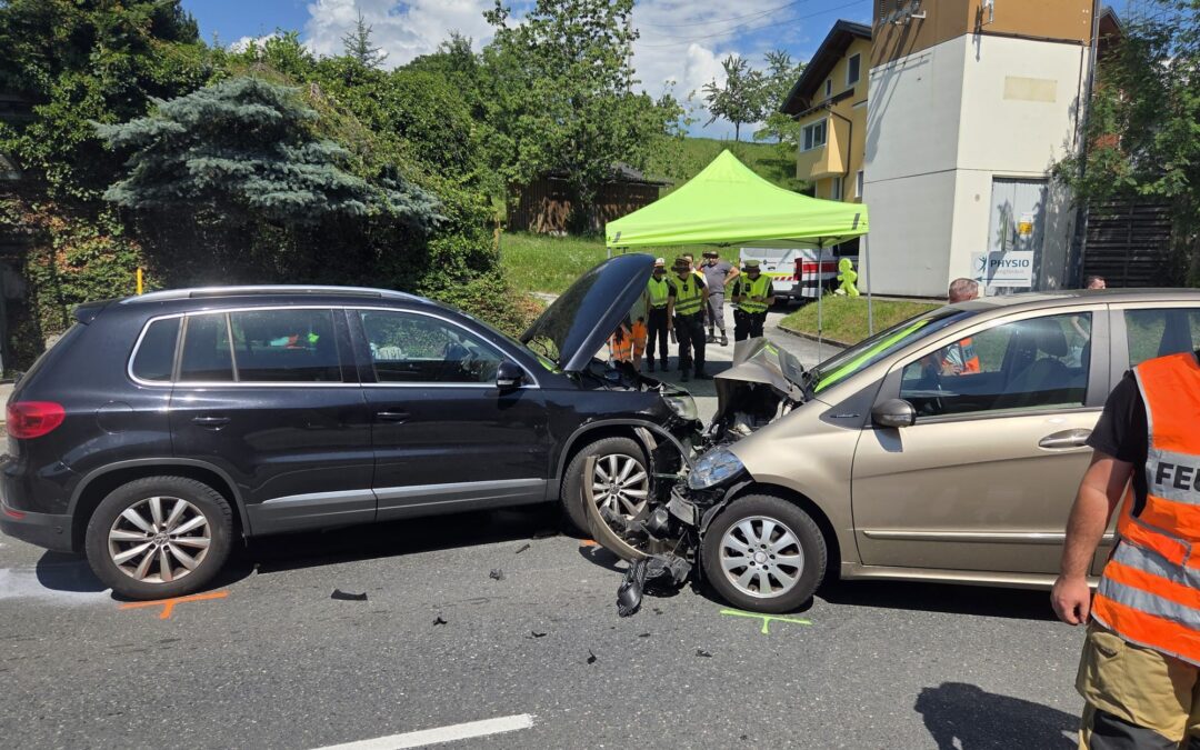 Aufräumen nach Verkehrsunfall