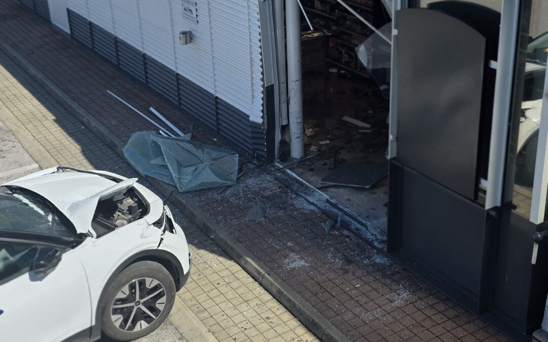 Aufräumen nach Verkehrsunfall